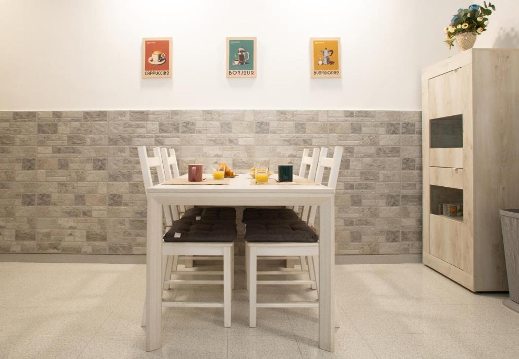 Dimora Chronos - The Fab Stay, Brindisi