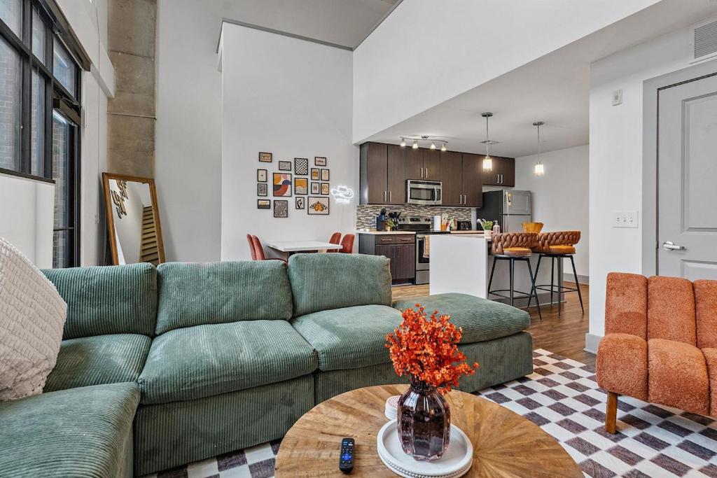 Cozy & Stylish Loft in Midtown Nashville, Nashville