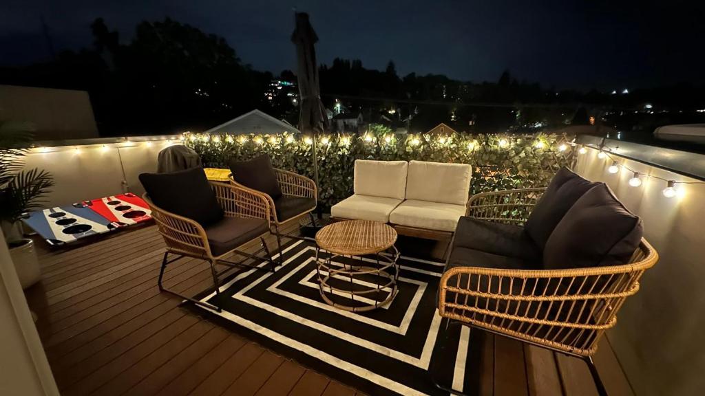 Perch - The New Ashworth 71, Seattle