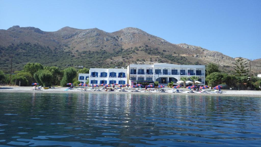 Hotel Eleni Beach — Hotel in Tilos