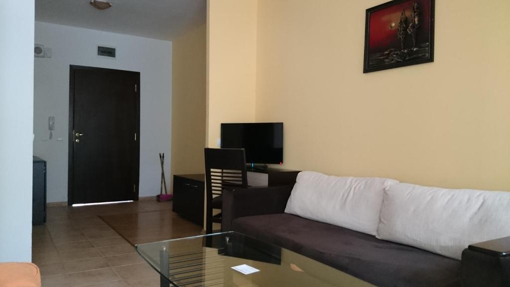 TES Flora Apartments photo