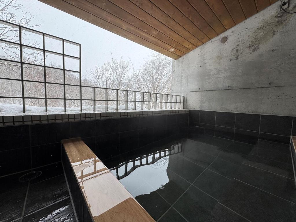 Open air bath