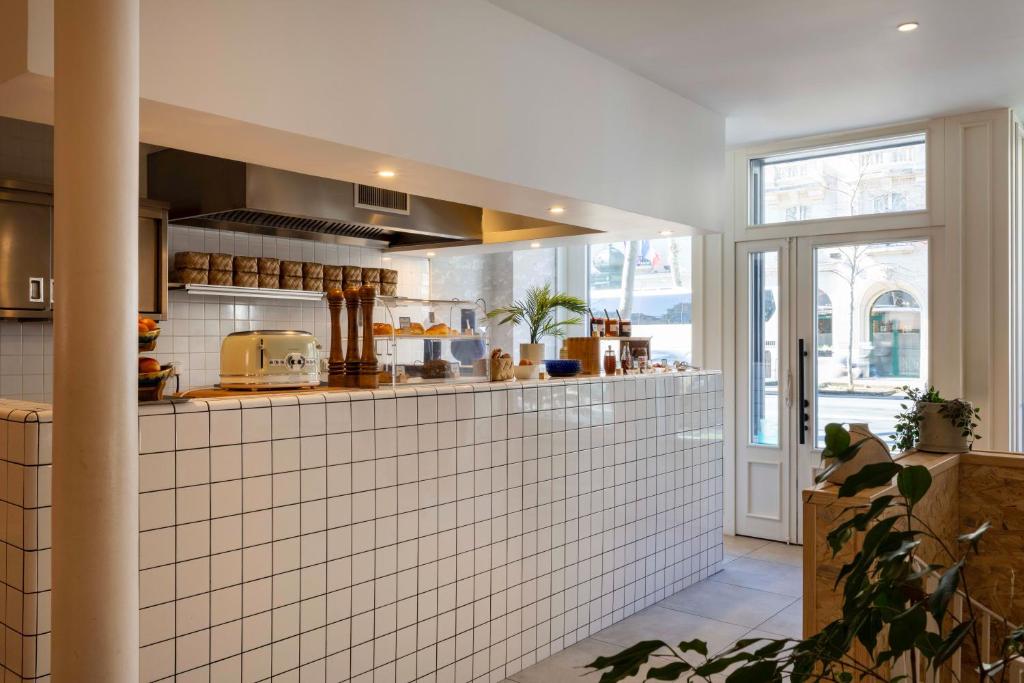 Food and beverages, Hotel Locomo - Gare de Lyon Bastille in Paris