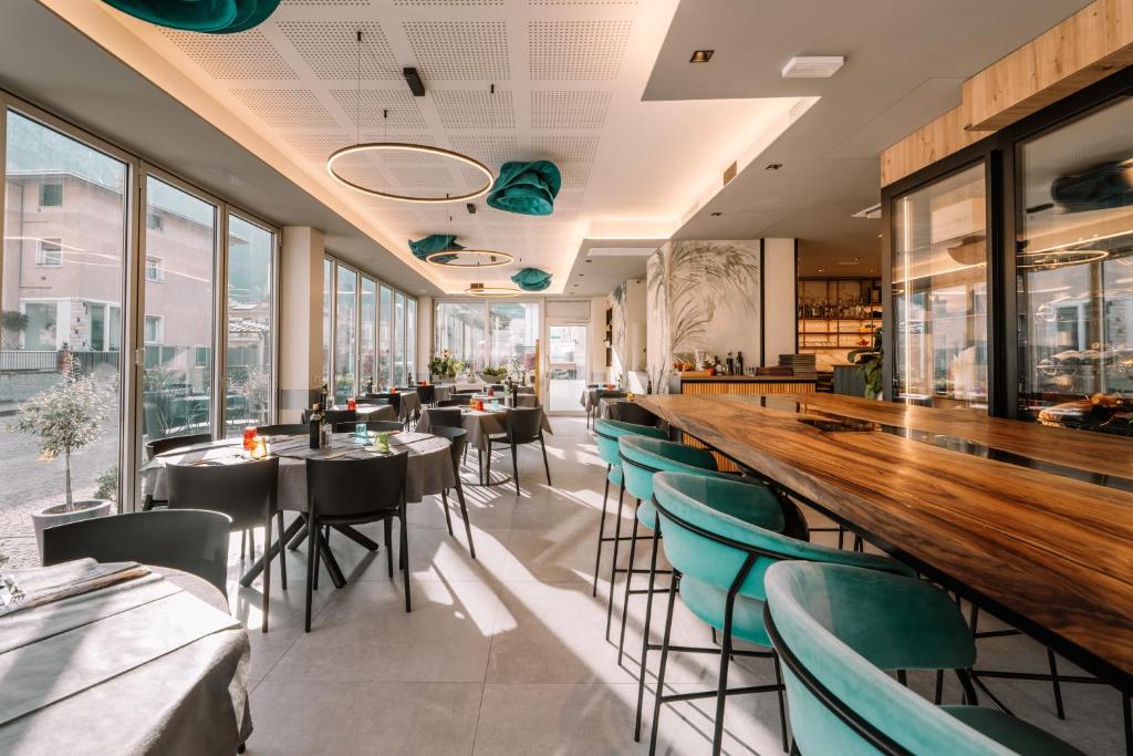 Rolly - Rooms & Restaurant - 1