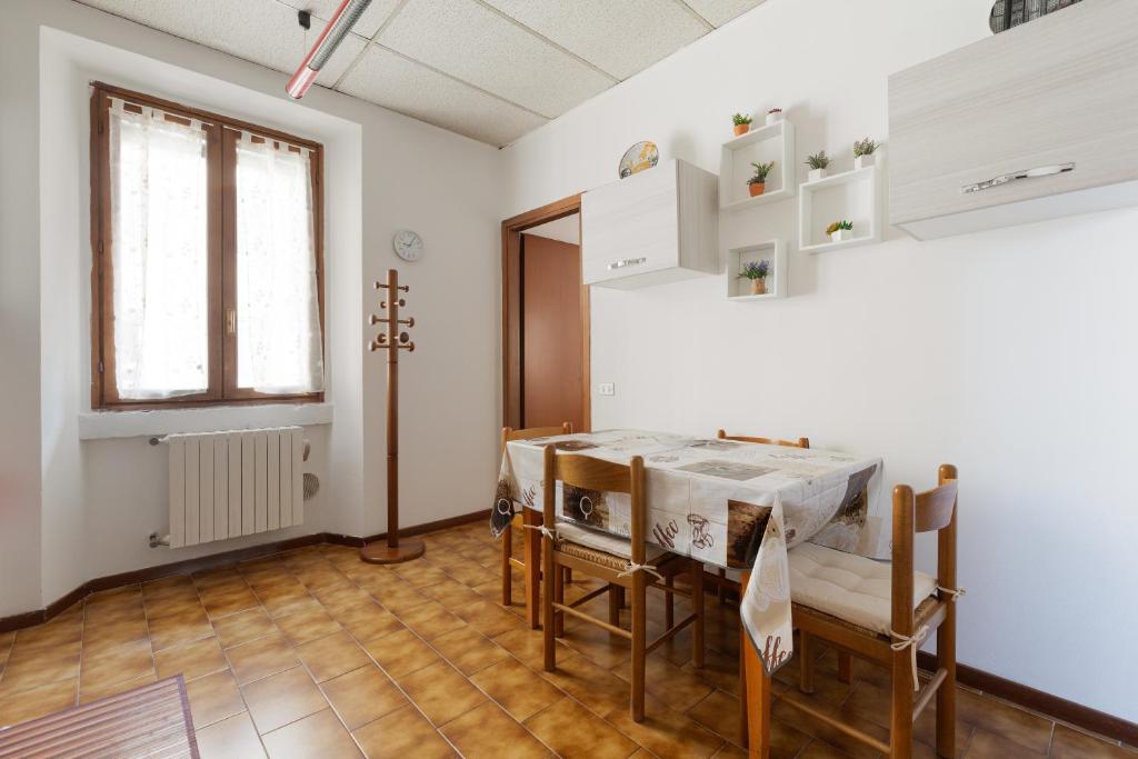GuestHost - M3 Lodi Tibb-Brenta Comfy Flat, Milano
