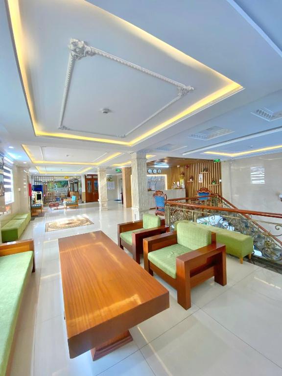 Flora Quy Nhon Hotel