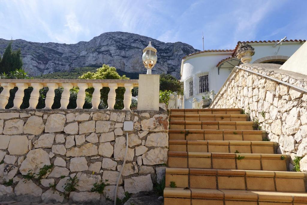 VillaMon - 1
