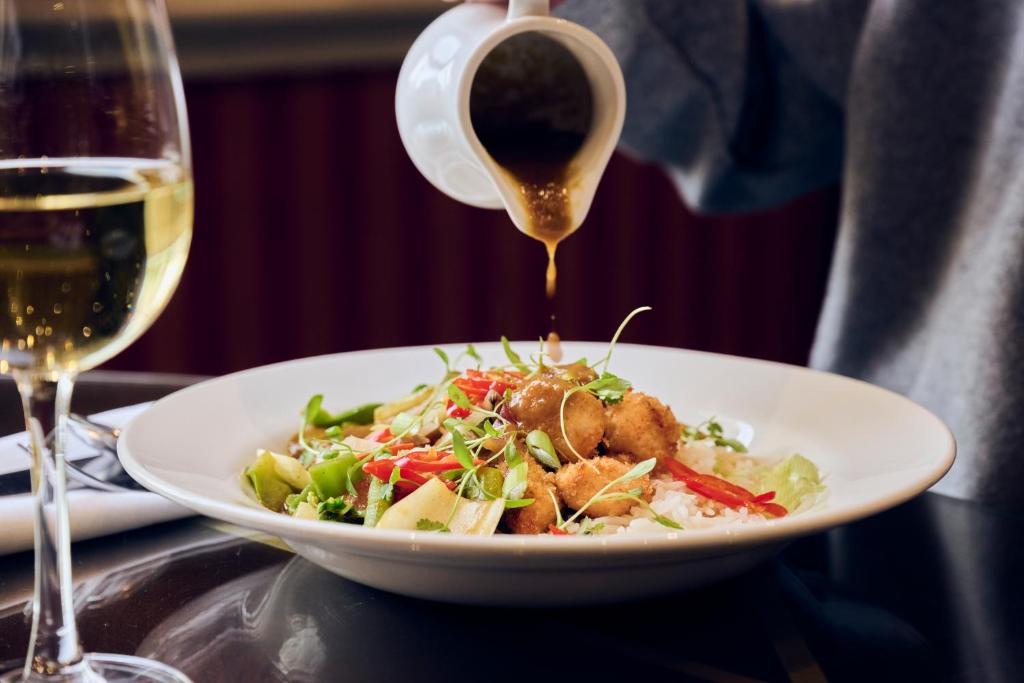 Food and beverages, The Leonard Hotel - Marble Arch in London