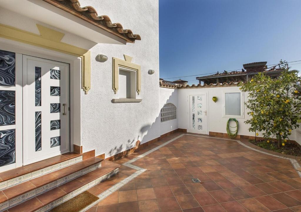 2024 Ebre 36B by homeselectspain - 2