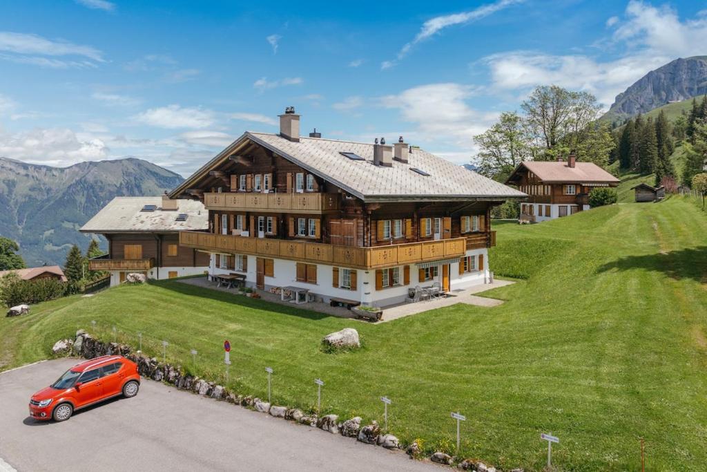 Charming apartment in a Chalet house, Axalp