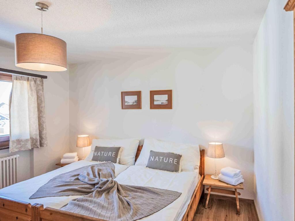 Apartment Chesa Mulin by Interhome - 2