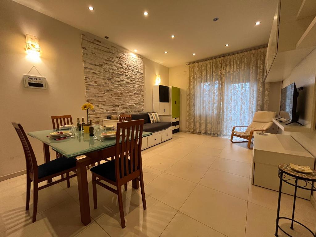 Charm Apartment & Relax Jacuzzi Roma-Gemelli - 4