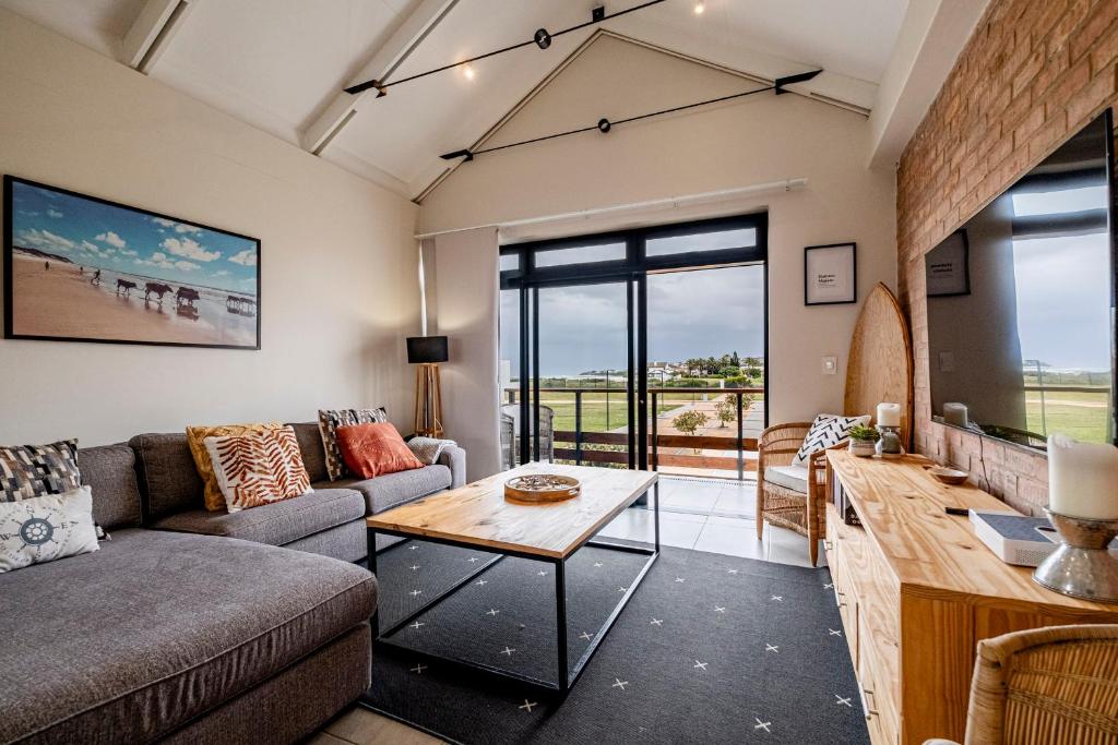 Salt & Serenity on Sea By Jono & Erik, Jeffreys Bay