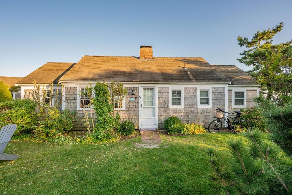 Seaside Cottages - Cottage 28 - The Little House, South Yarmouth