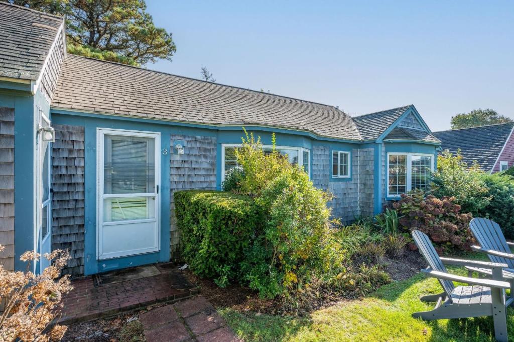 Seaside Cottages - Cottage 03 - Sandcastle, South Yarmouth