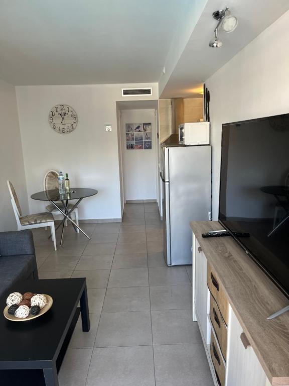 Luxury Apartment - 5