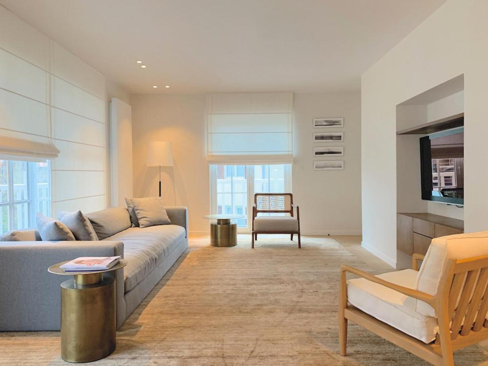 JAMES 20 - Stunning luxurious spacious design apartment at the beach, Knokke-Heist