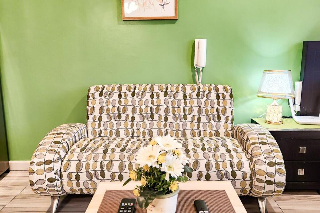 Green City View Apt in Gramercy Unit 3502 Makati w Netflix, Manille