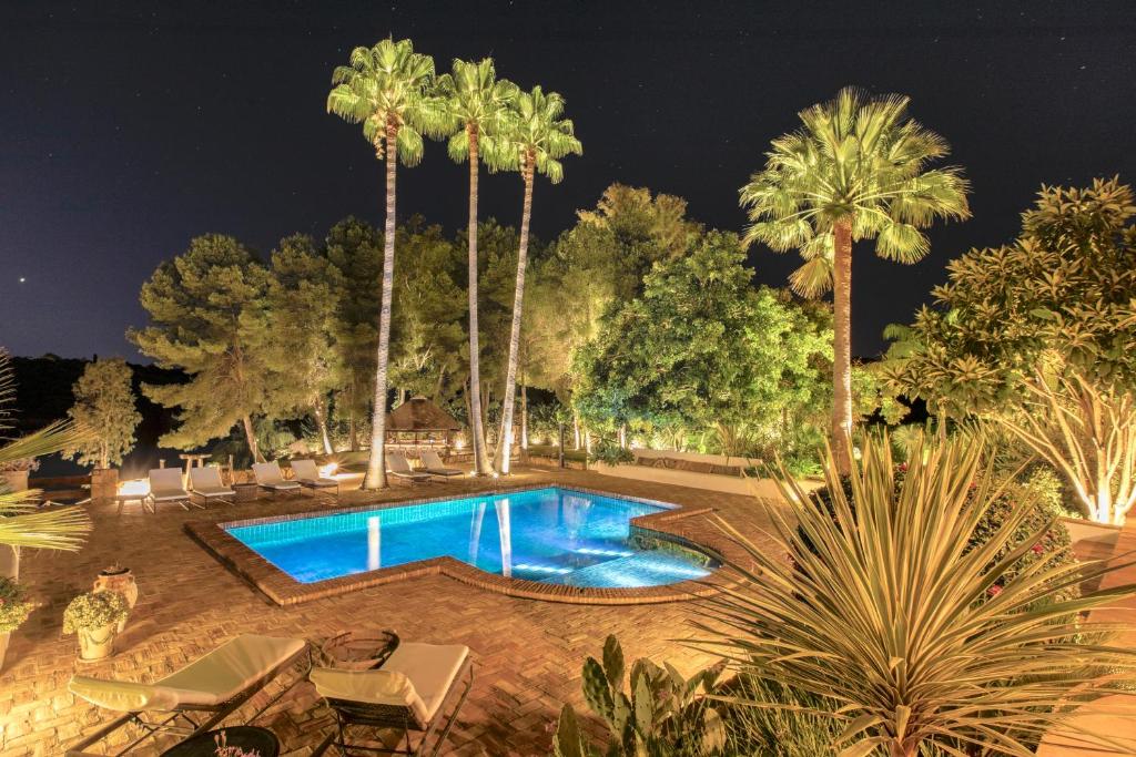 JAMES SMB10 - Stunning luxury finca on a private domaine at Villa Padierna Golf Club Golf Club, Estepona