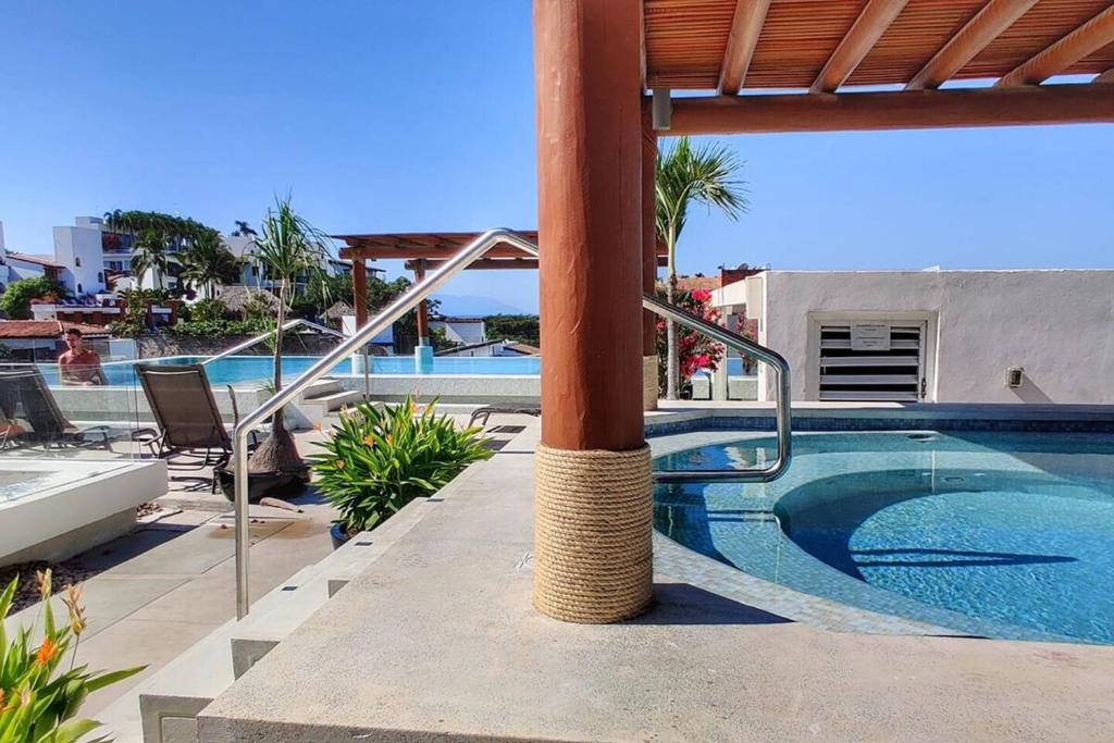 Luxury Condo in Romantic Zone, 2 Blocks from Beach - 5