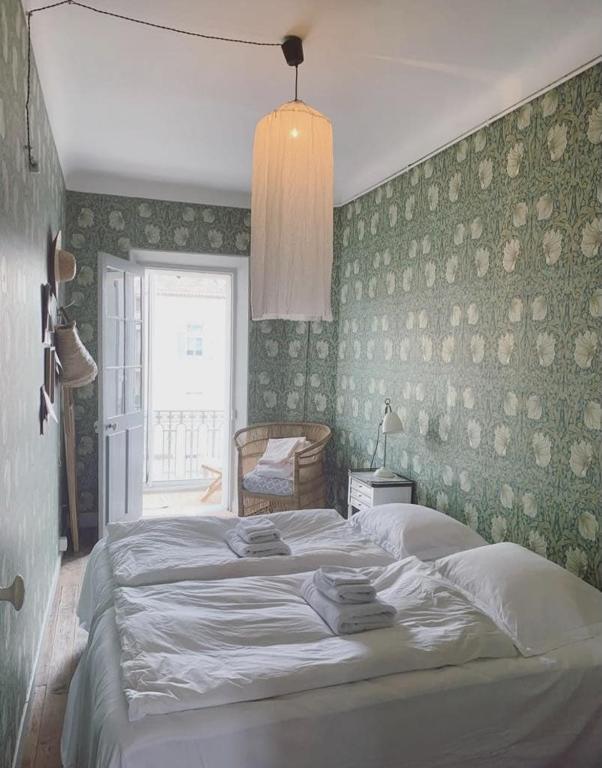 Charming French Apartment in central Cannes, Balcony, AC, 5min walk to beach - 4