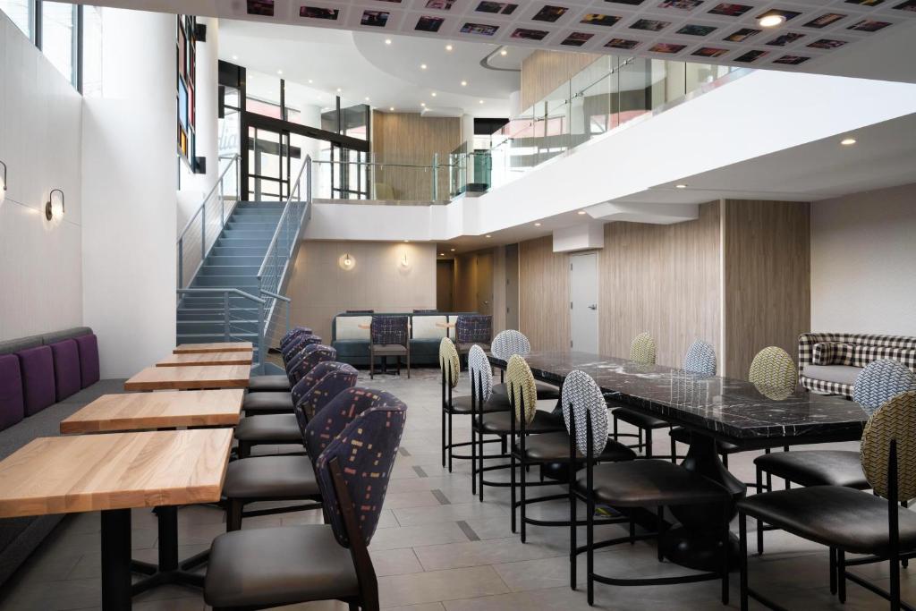 Restaurant, Hampton Inn by Hilton Long Island City New York in New York (NY)