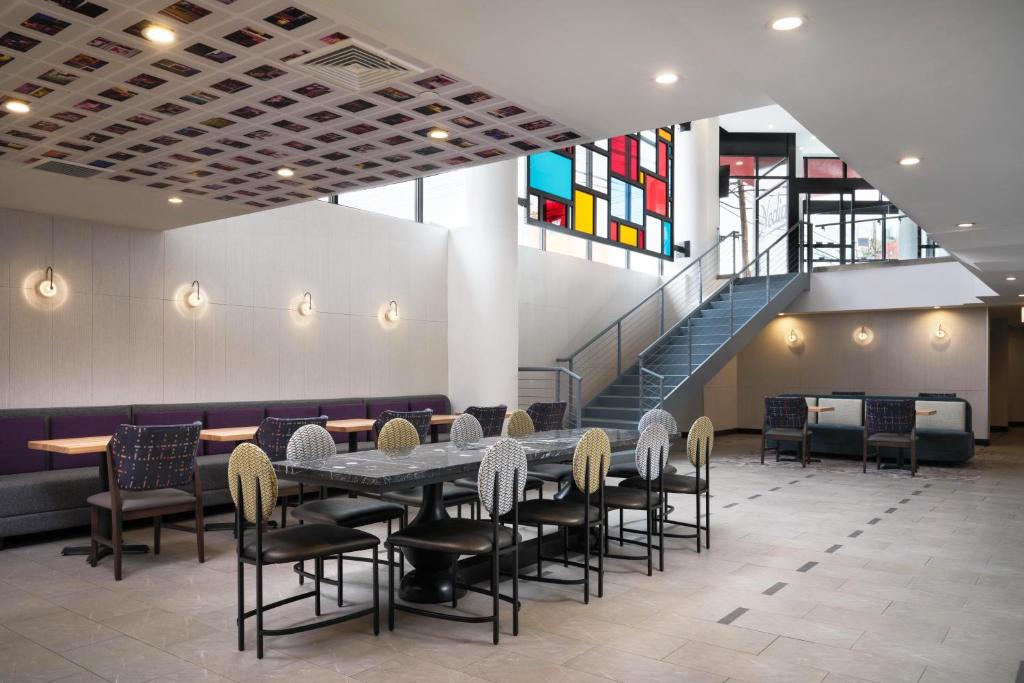Restaurant, Hampton Inn by Hilton Long Island City New York in New York (NY)