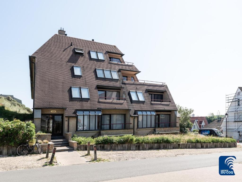 Penthouse in De Haan with Sea View, De Haan