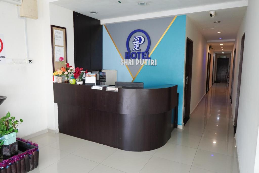 Lobby, Hotel Shri Putiri in Johor Bahru