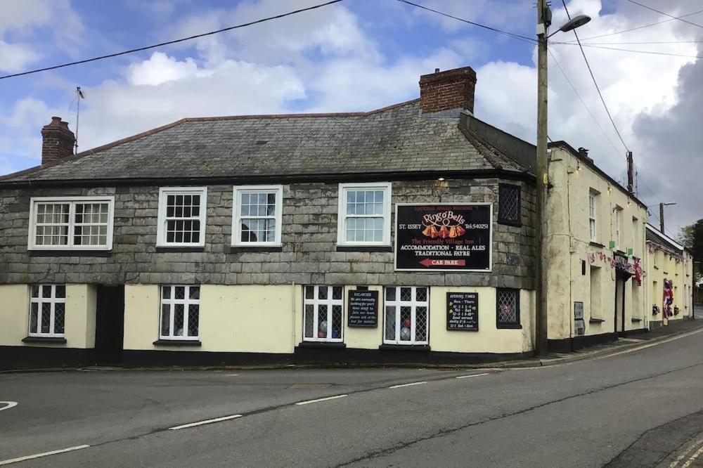 Ring O Bells, St. Issey