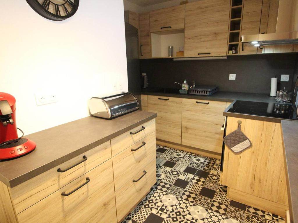 Élégant T3 Duplex avec Ascenseur à Luchon, Parking et Wifi - FR-1-313-242 - 2