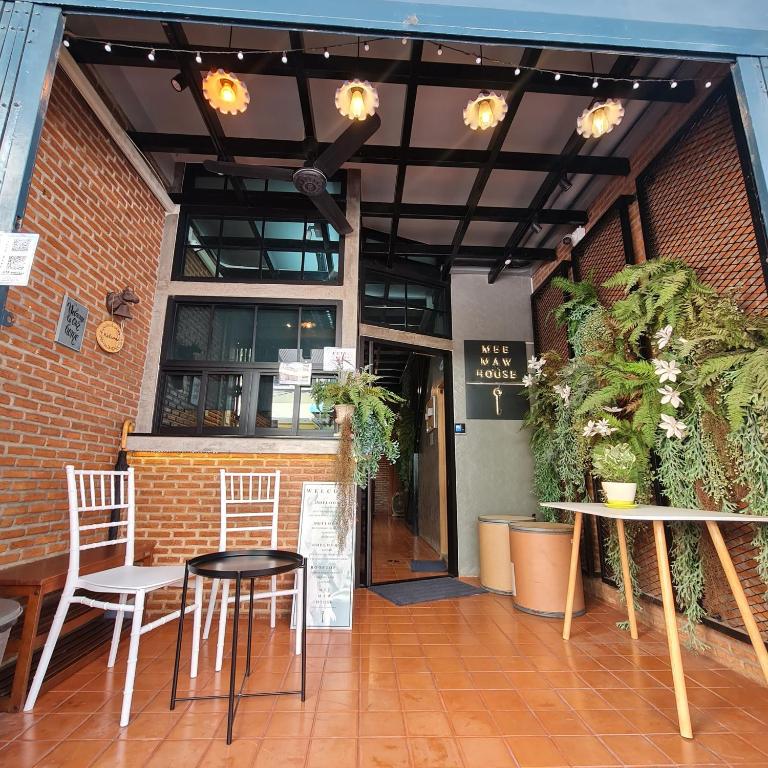 米莫斯豪斯霍斯特尔 (MEEMAW'S House Hostel)