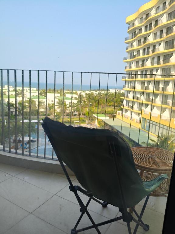 Lux Apartment Seaview Swi pools and private beach private beach, Dien Ban