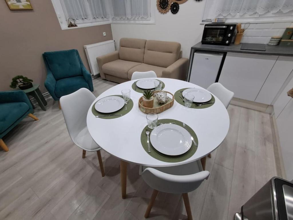 Home Sweet Home - 5