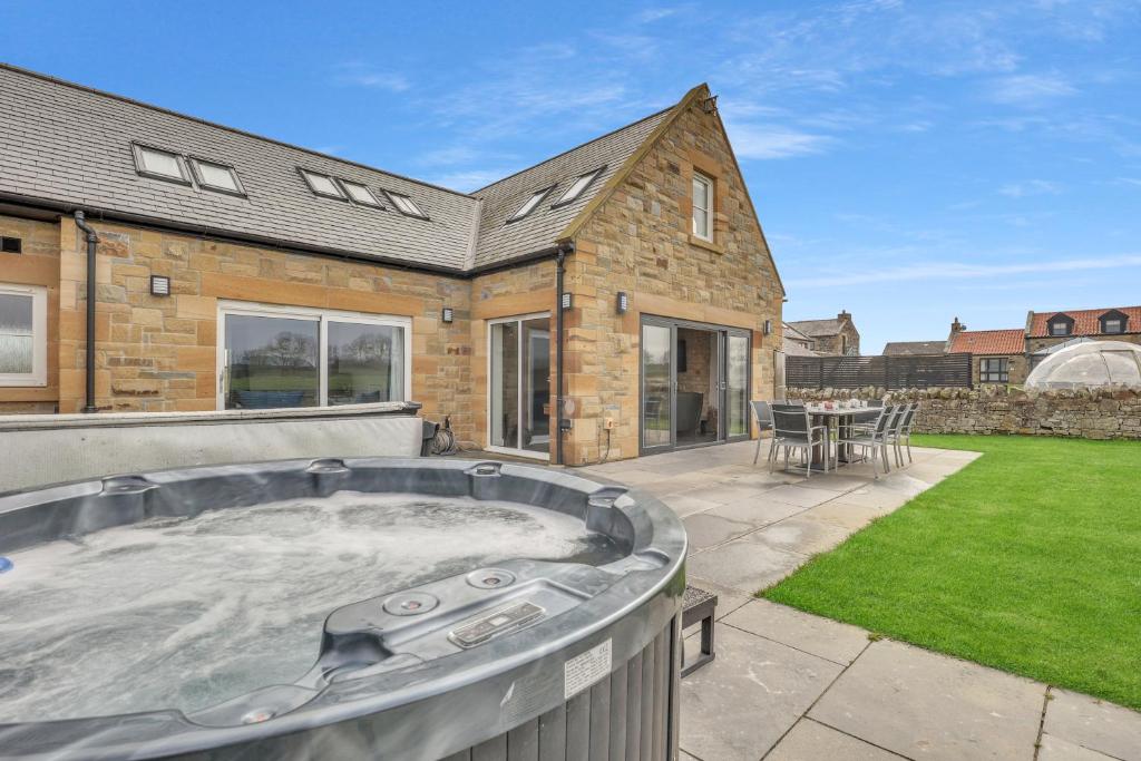 The Duke - North East Escapes, Bamburgh