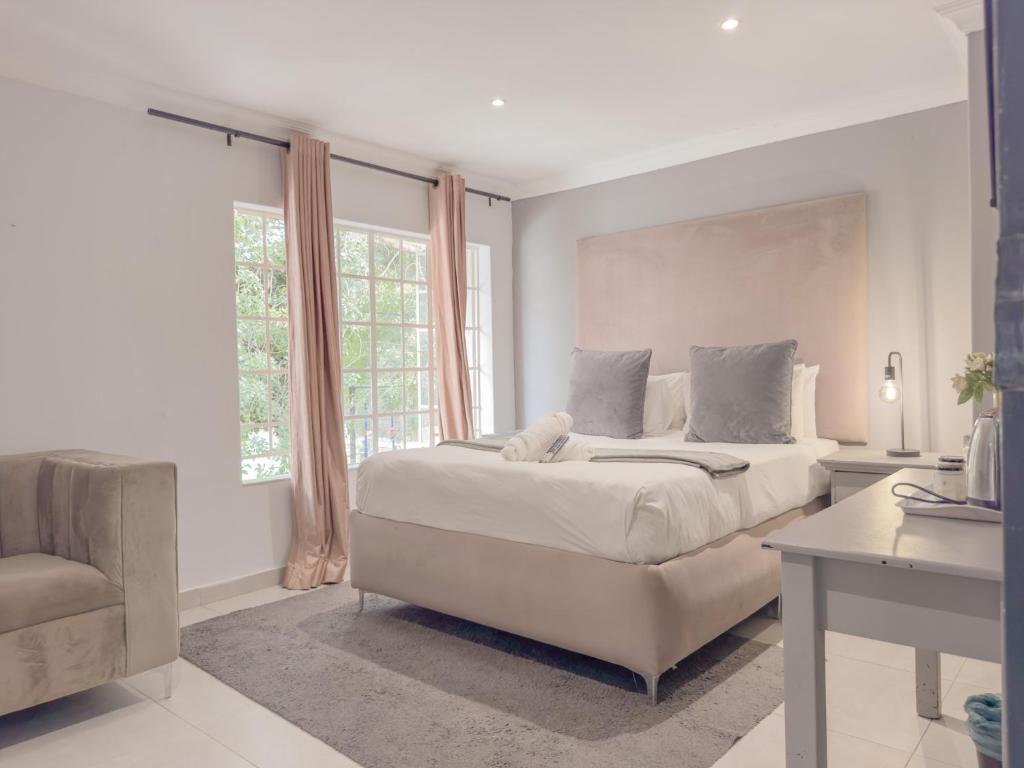 Amoris Guesthouse - Hillcrest Brooklyn, Pretoria