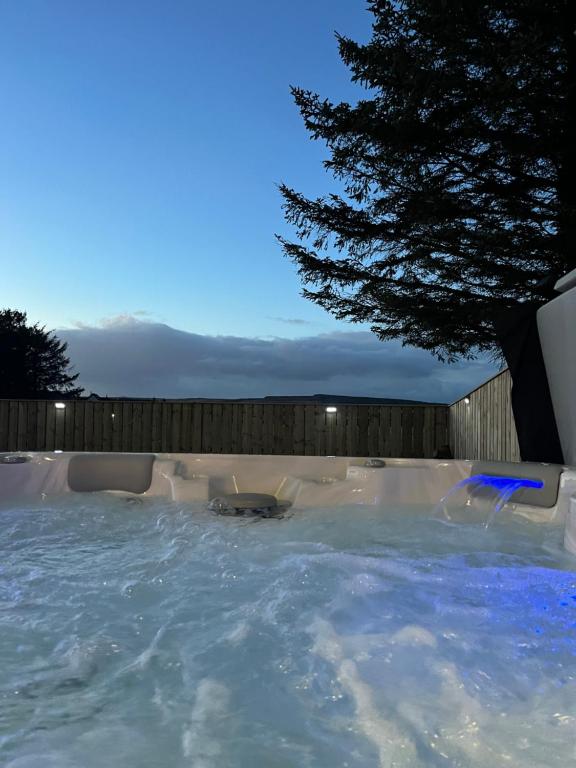 Fir Tree Lodge, Thrumster Lodges photo 6