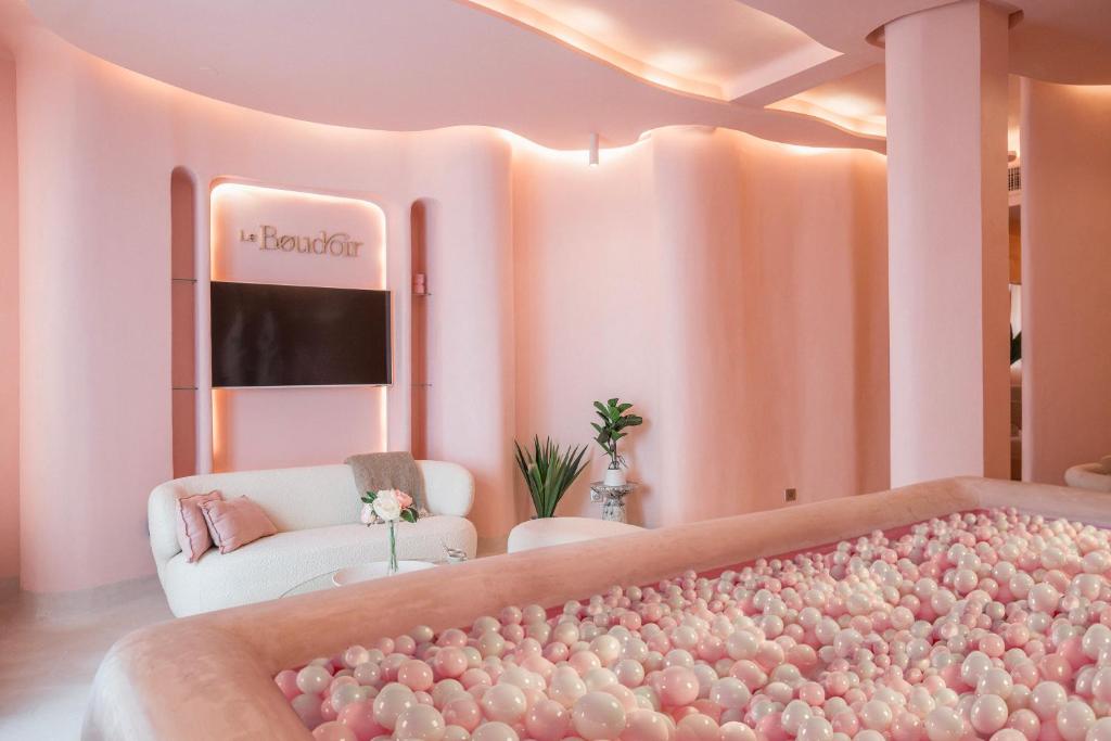 Le Boudoir Iconic 4 guests Cannes - 2