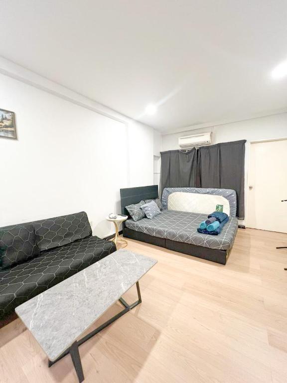 KK City Api Api Block 1 Above Mcd Studio Homestay 2-3 pax, Kota Kinabalu