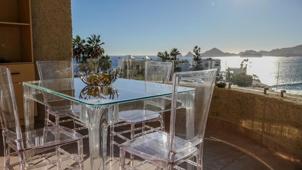 Romantic Escape with view of the iconic Cabo arch! - 3