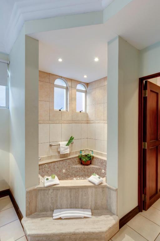 Hotel & Suites Casa Conde Photo 4