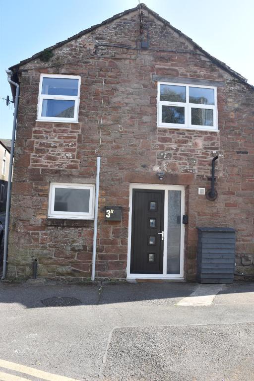 Milo's place is a home from home, Egremont