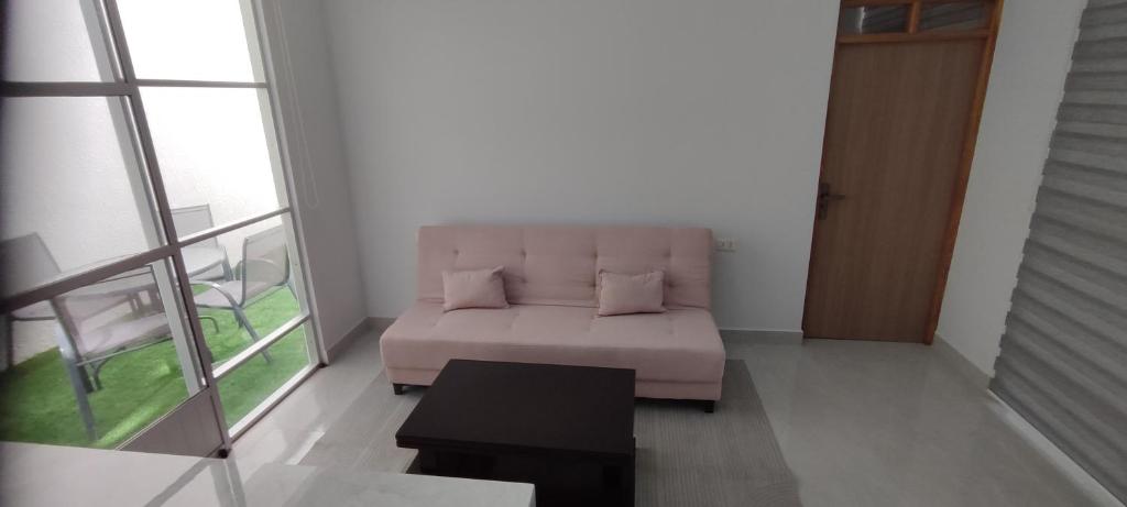 Nuevo y moderno departamento - 3