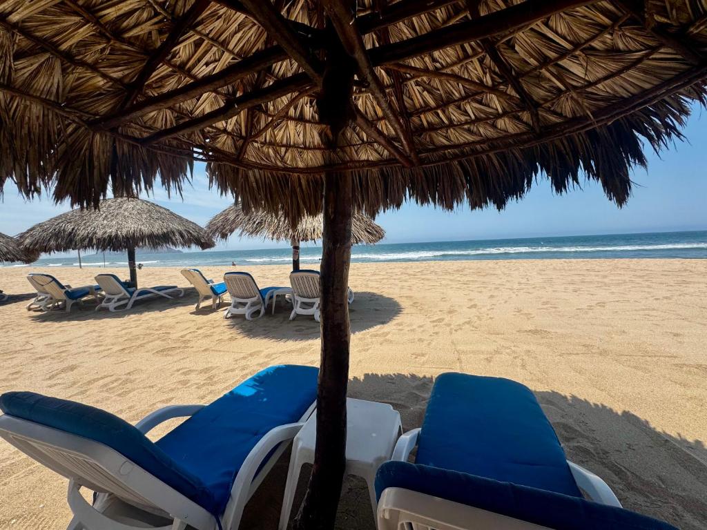 Costa Bonita Mazatlán Departamento pie de playa Beach Resort - 2