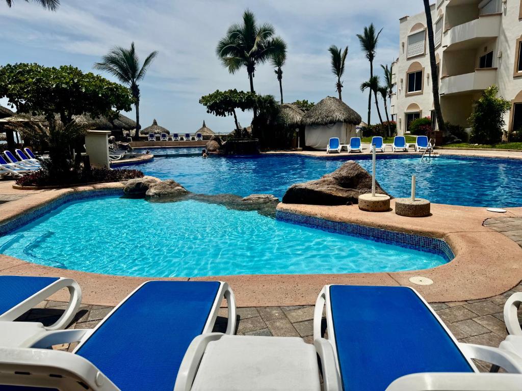 Costa Bonita Mazatlán Departamento pie de playa Beach Resort - 3