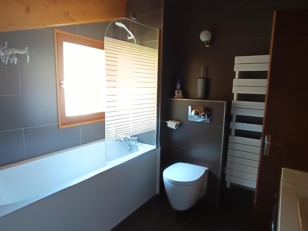 Charmant appartement dans chalet, face aux pistes, 4 chambres, 9 pers. - FR-1-445-219 - 5