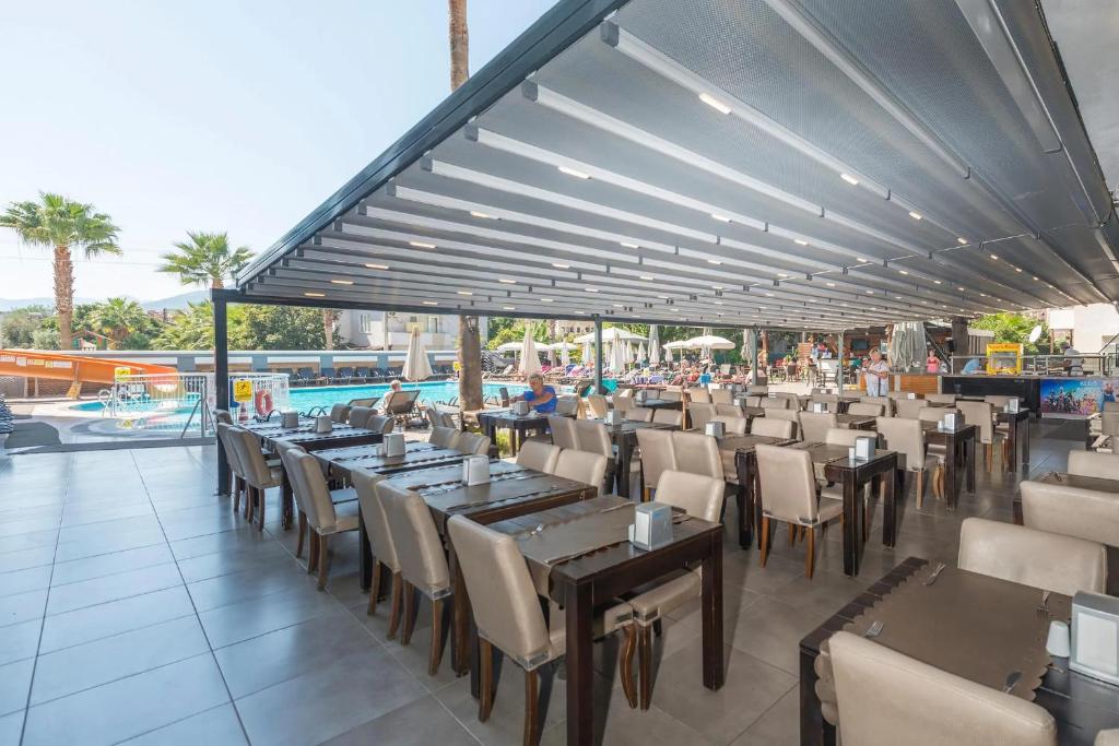 Club Viva Hotel — Restaurant & bars in Marmaris, Mugla