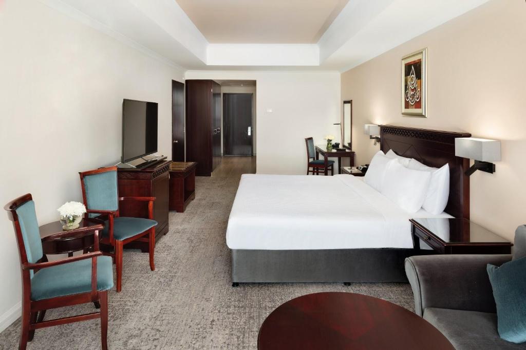 Medina Anwar Al Madinah Movenpick Hotel Additional