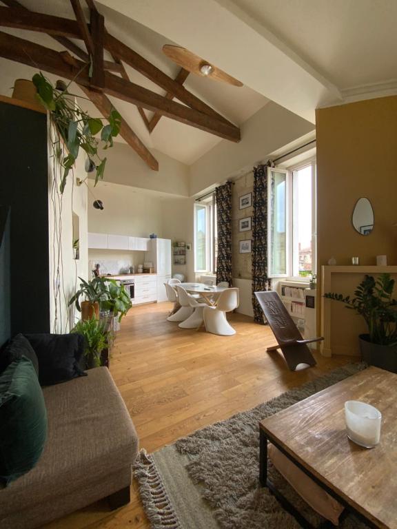 T2 spacieux et lumineux Bordeaux centre, Bordeaux