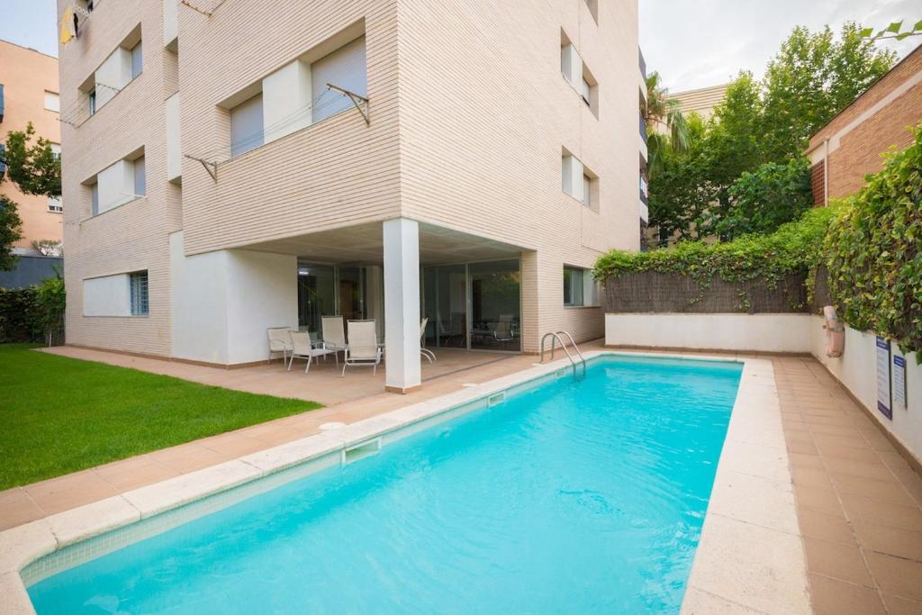 Ground floor with garden a few meters from the sea - 4